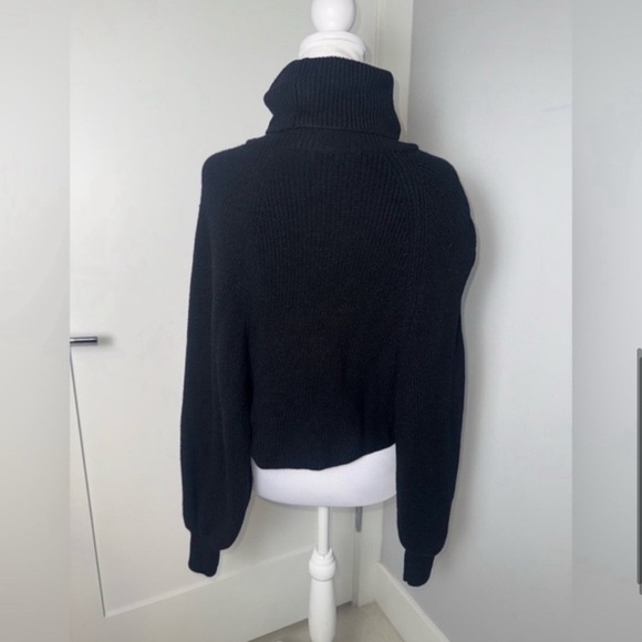 Alice and Olivia Noriko Two Way Cropped Turtleneck Sweater - Picture 6 of 10